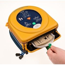 Defibrylator Samaritan PAD 500 P z kasetą Pad- Pak ™ i doradcą RKO
