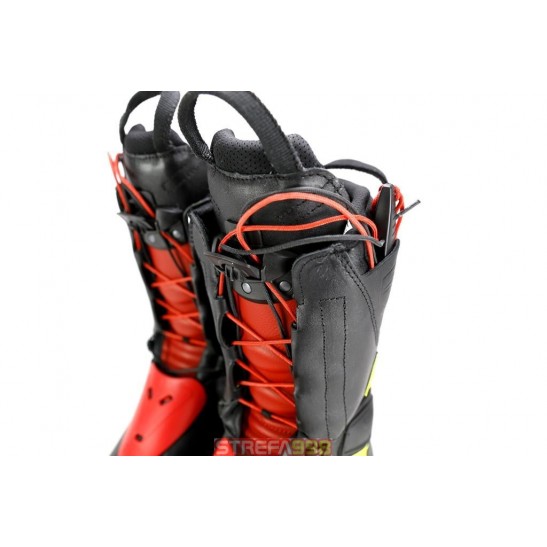 Buty strażackie HAIX HERO 2 -  nowoczene rozwiązania ułatwiające wkładanie
